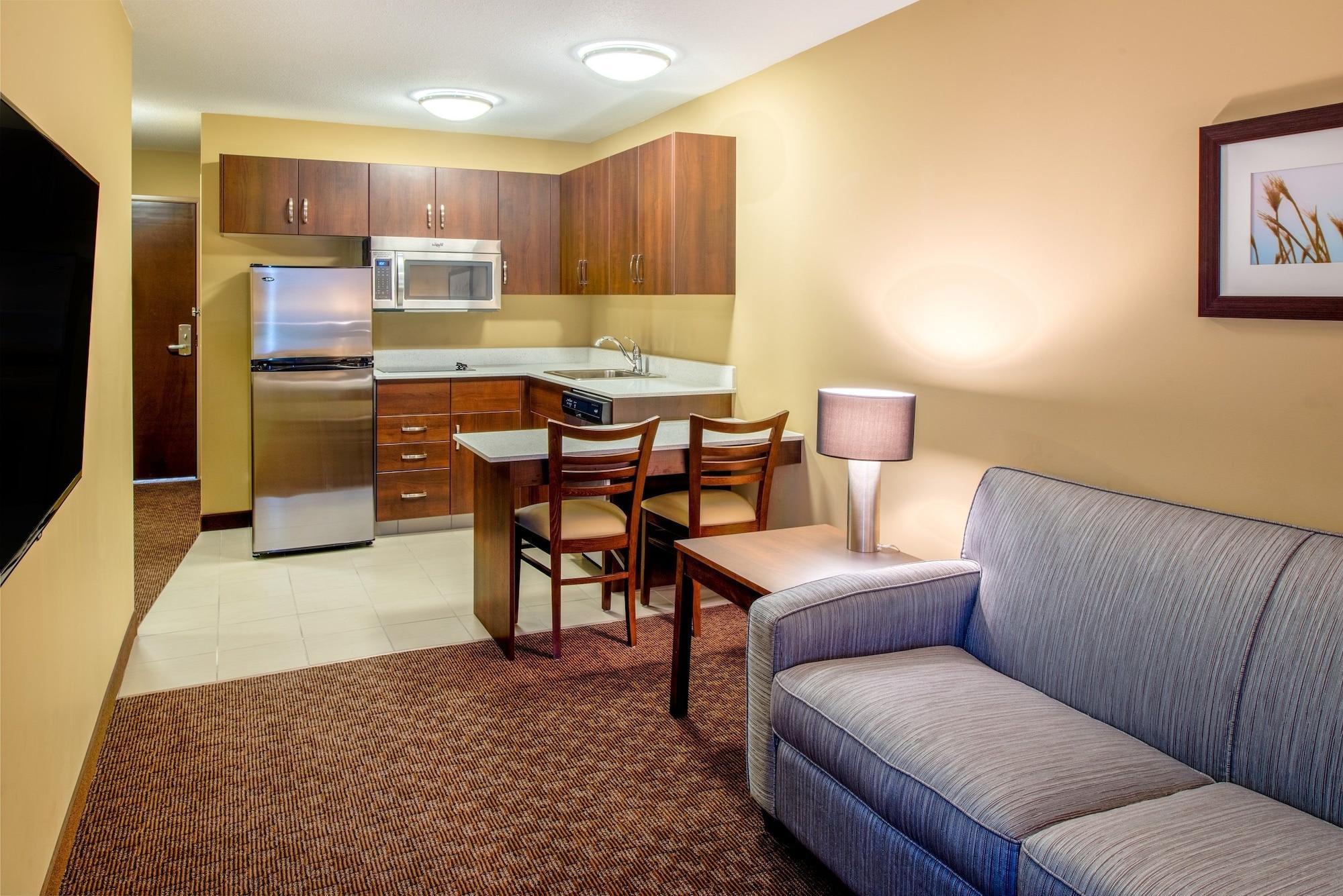 Microtel Inn & Suites By Wyndham Red Deer Exterior photo