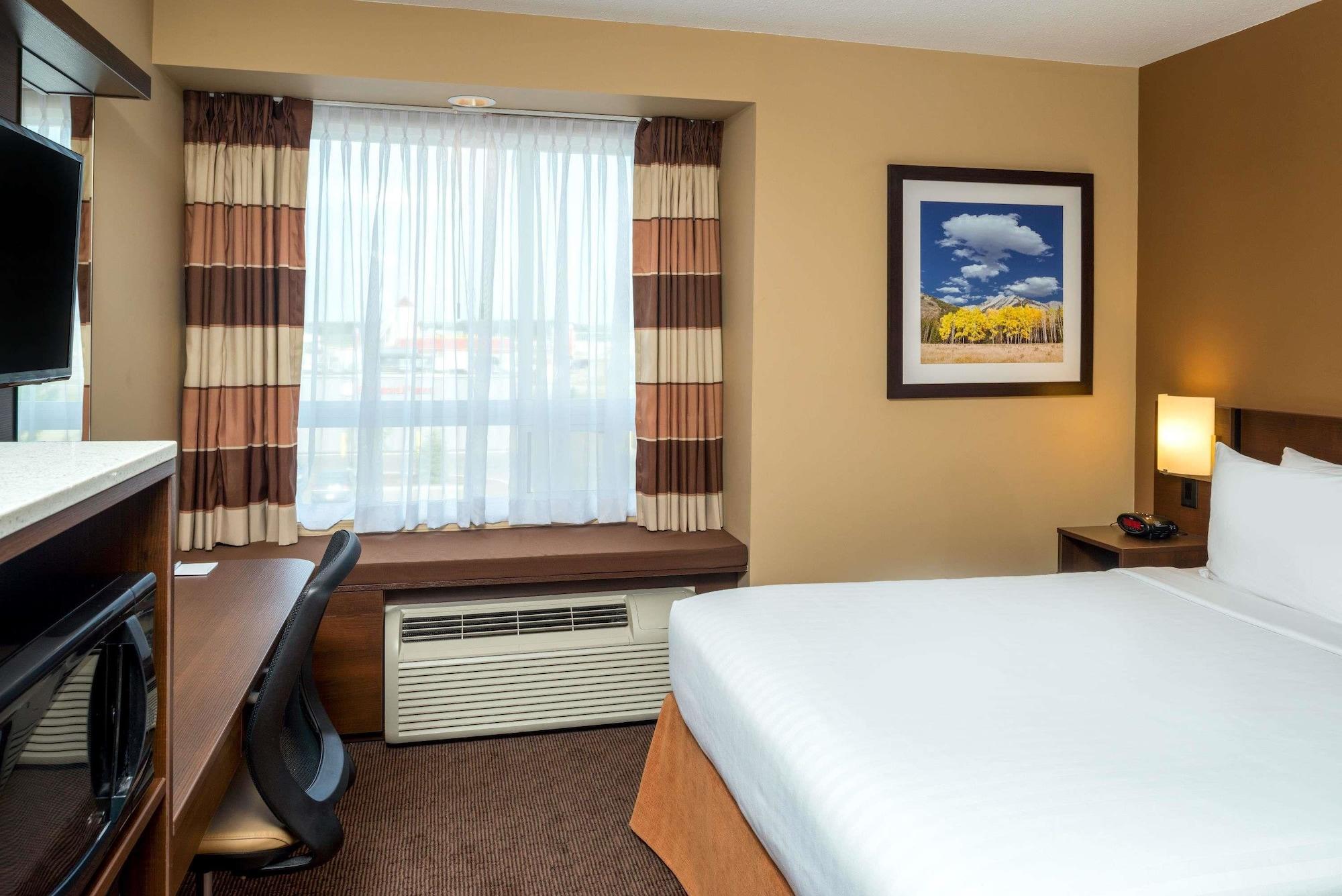Microtel Inn & Suites By Wyndham Red Deer Exterior photo